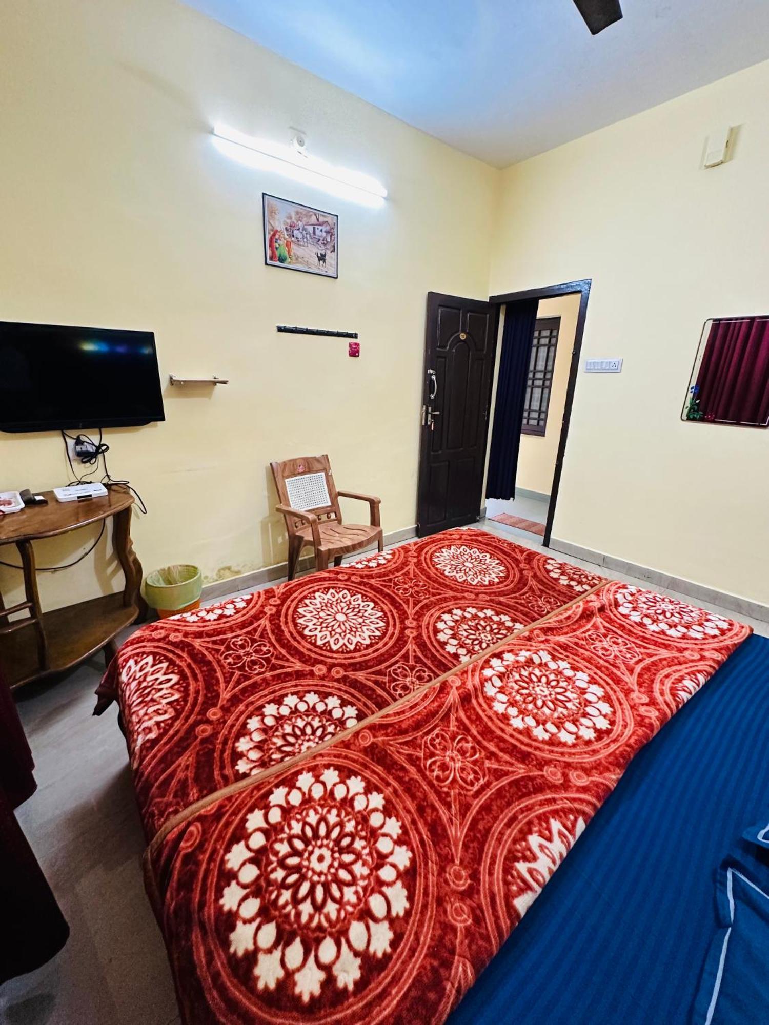 G Mount Budget Stay Munnar Eksteriør bilde